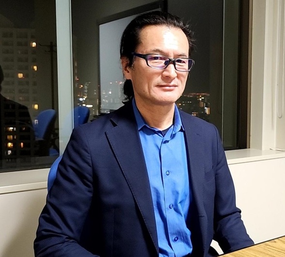 阪下 健作氏